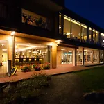 Hotel Almhotel Hochhaederich 4*